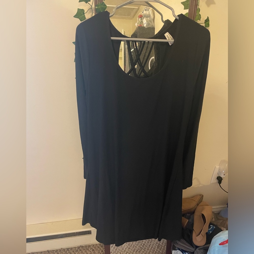 Long Sleeved Black Dress